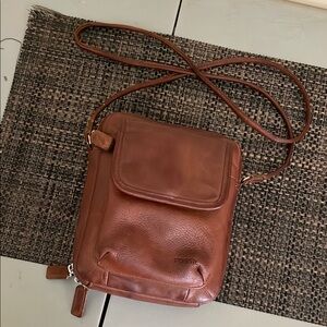 Fossil Brown Messenger Bag with Vintage Leather Finish